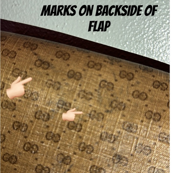 Gorgeous Vintage Gucci-Micro GG Exterior - Picture 13 of 16